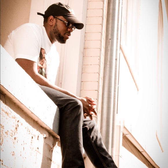 Meet your Posher, Paul - Picture 1 of 1